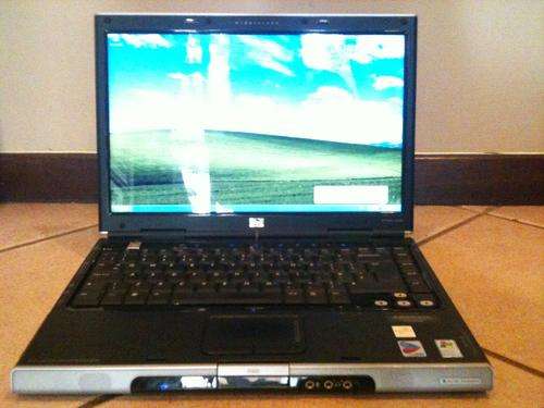HP Pavilion DV1000 Entertainment Notebook PC